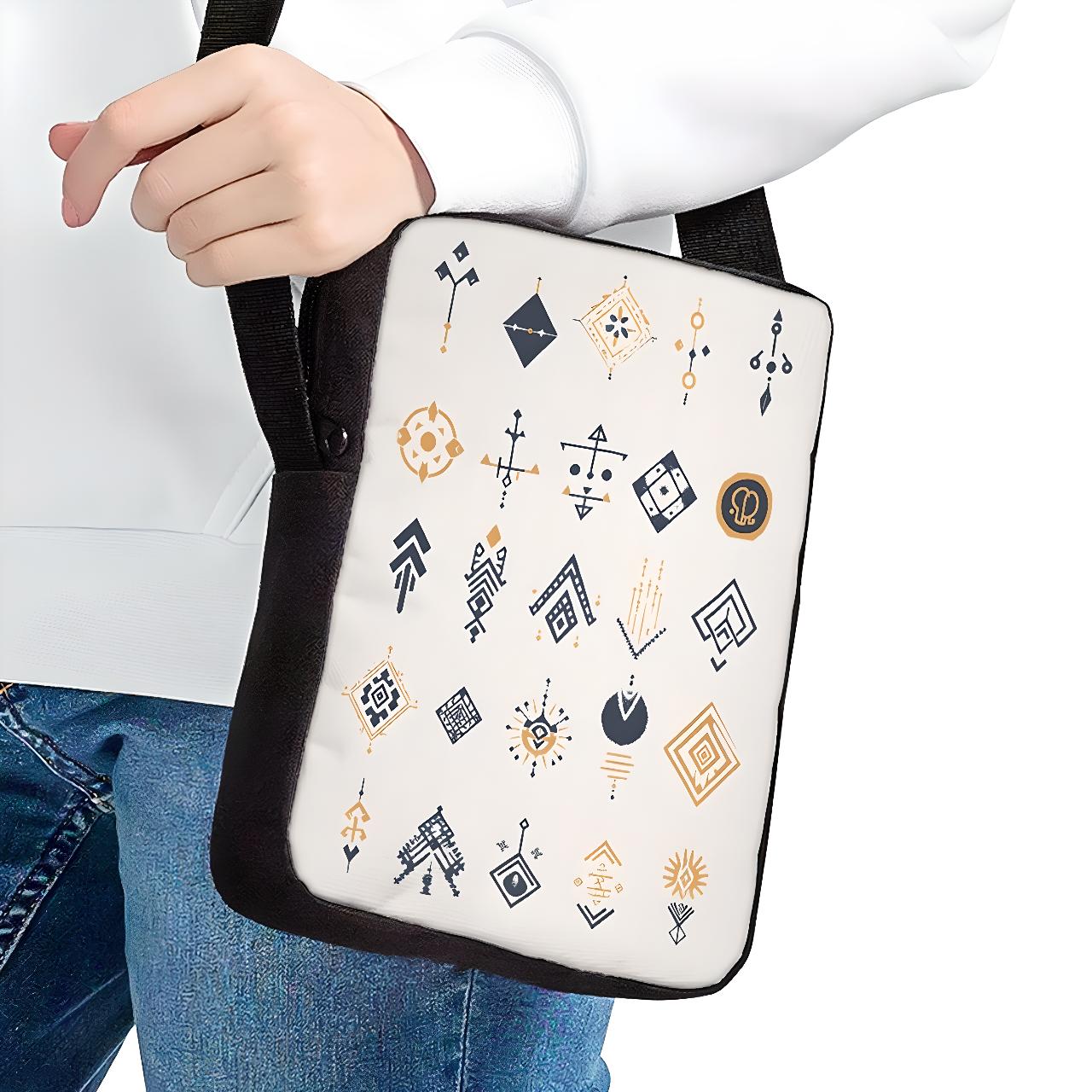 Ansuz Shoulder Bag